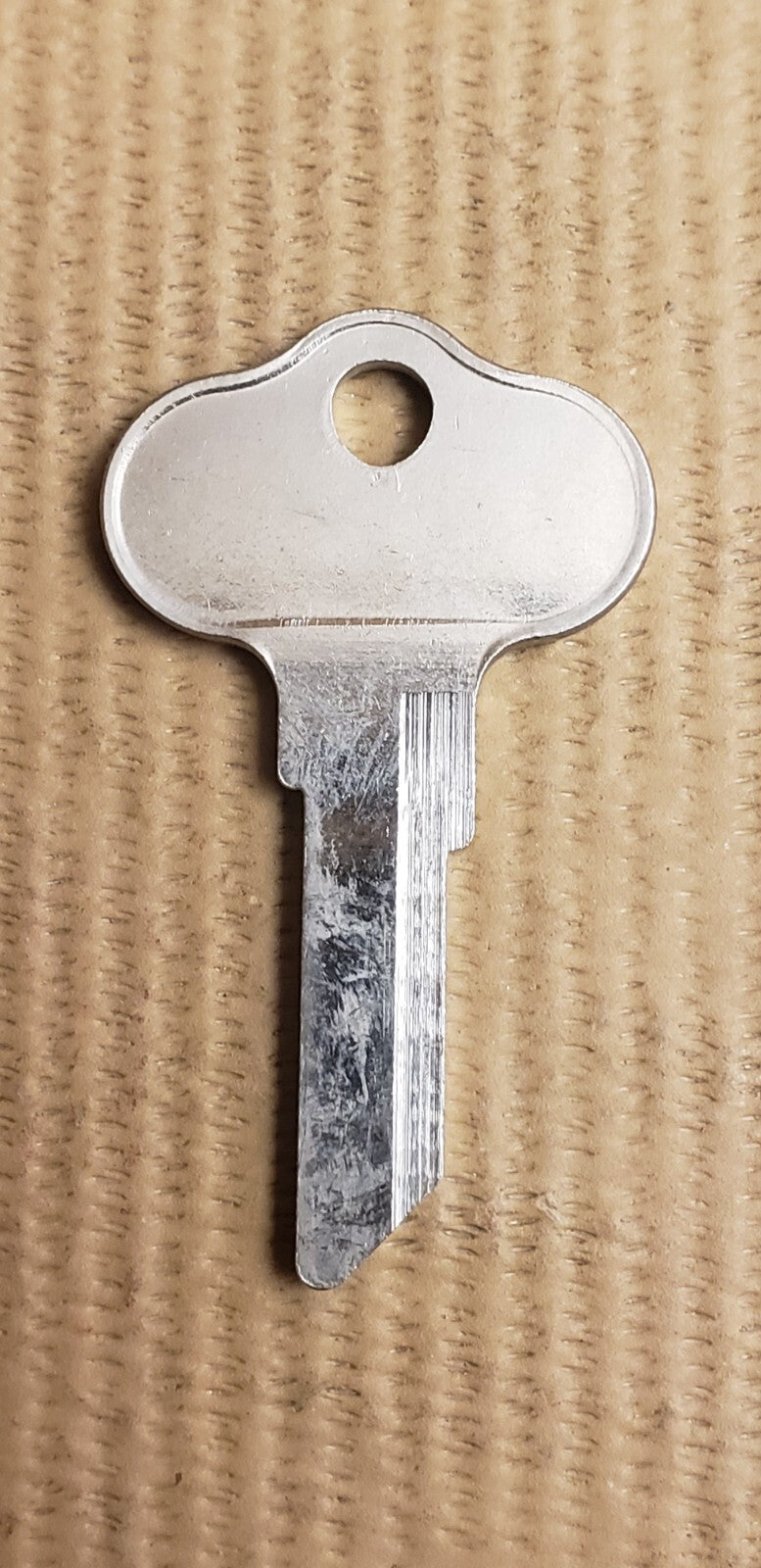 Ilco - CH6 - CHRYSLER OUTBOARD MOTOR - Key Blank — photo 2