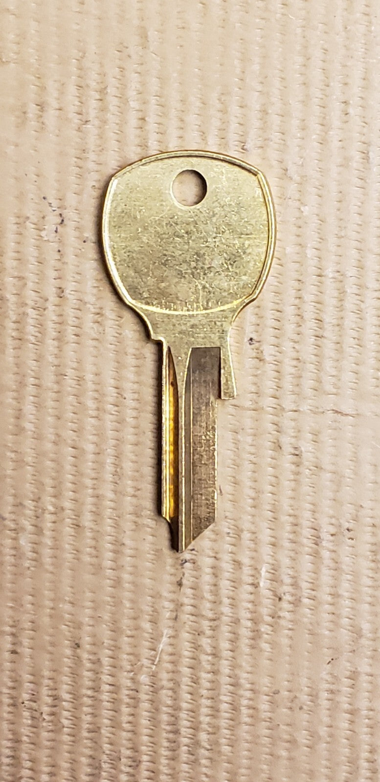 NA14 - S1064A - 1069L - D4291 - Key Blank Mailbox — photo 2