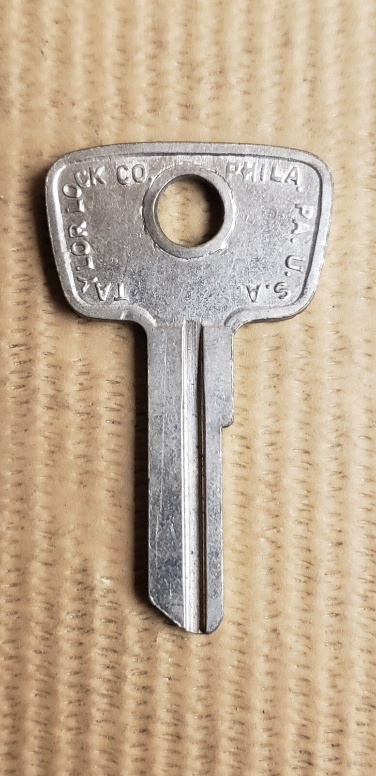 Taylor - X11 - Key Blank — photo 2