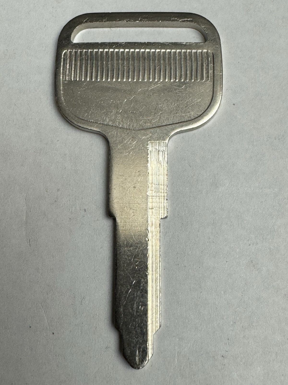 Ilco - X158 - B57 - Chevy - GMC - Isuzu - Key Blank — photo 3