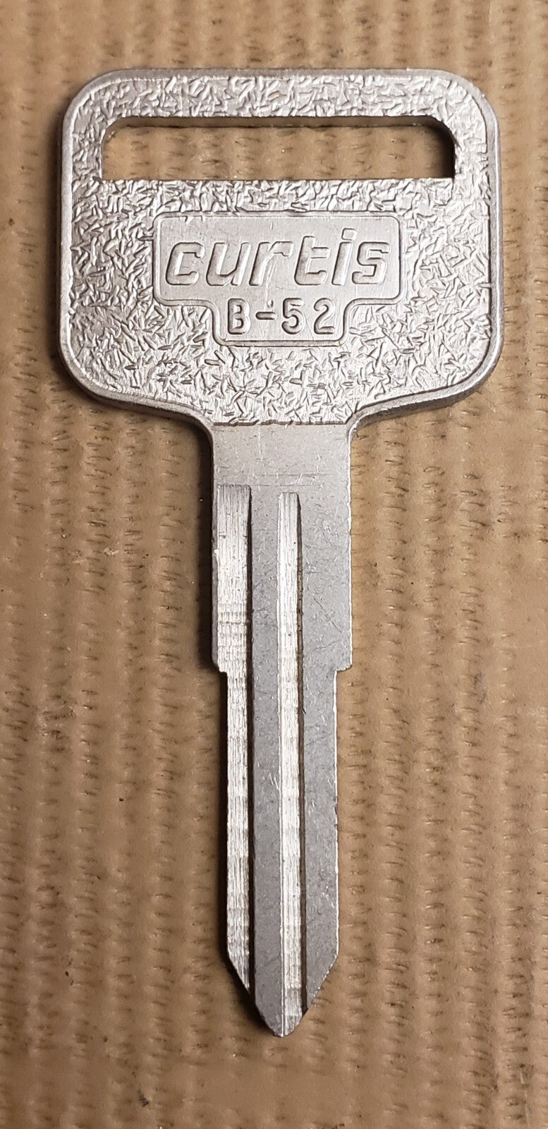 Curtis - B-52 - Key Blank — photo 1