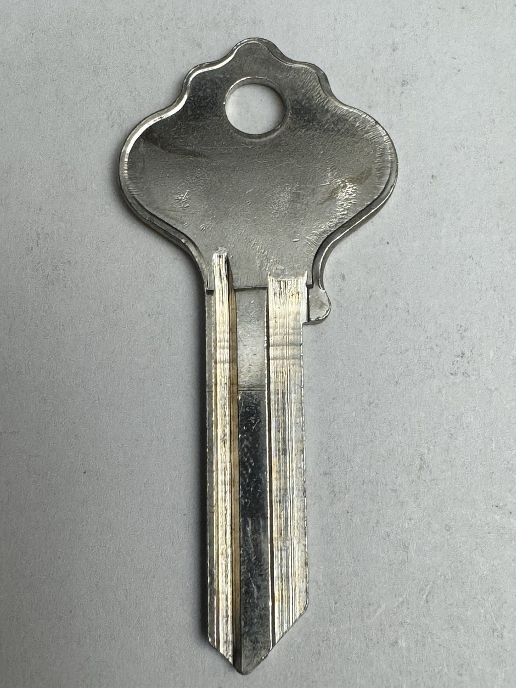 Ilco - iN28 - 1054FN - Ilco Locks - Key Blank — photo 3