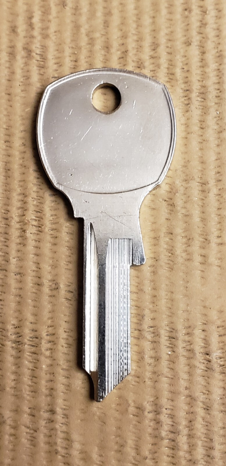 Ilco - 1646 - Key Blank - USPS Mailbox Key — photo 2