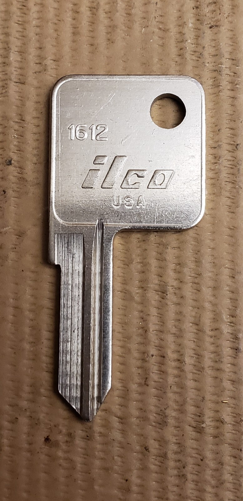 Ilco - 1612 - TM12 - Key Blank - Trimark — photo 1