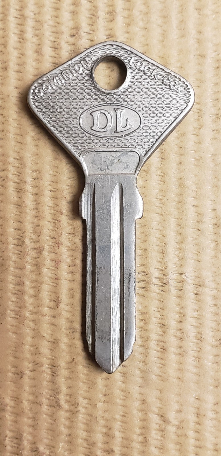 DL - SF1 - Key Blank — photo 1