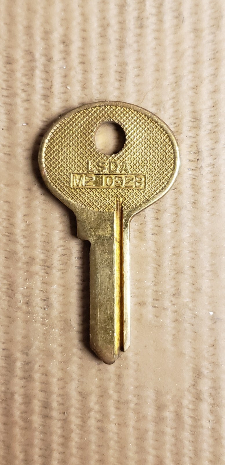 Master / LSDA / Taylor - M2 - 1092B - Key Blank — photo 2