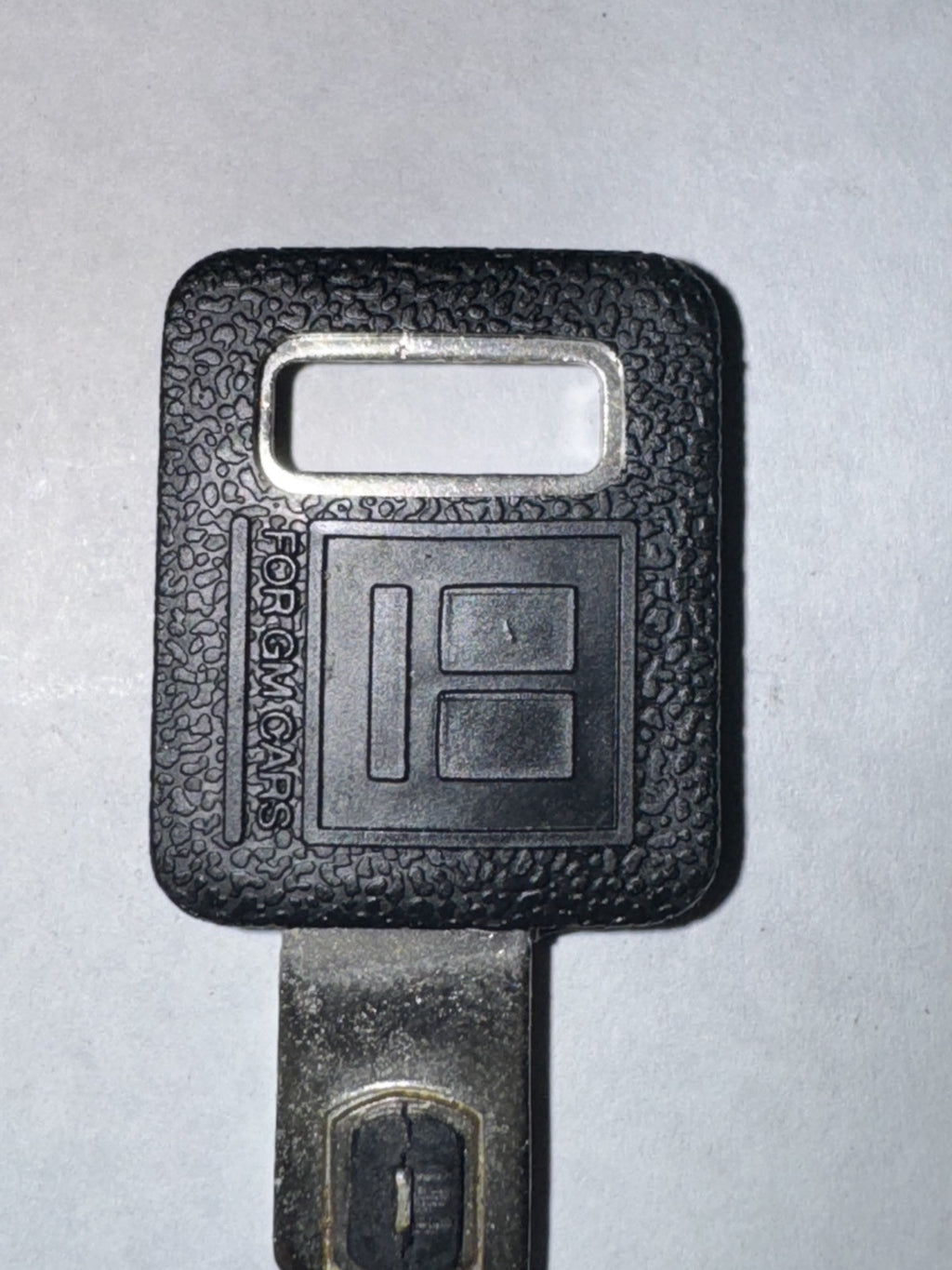 Ilco - B44 / B44P - P1098E - Key Blank - GM " E " - Chevy - Ignition - USA — photo 4