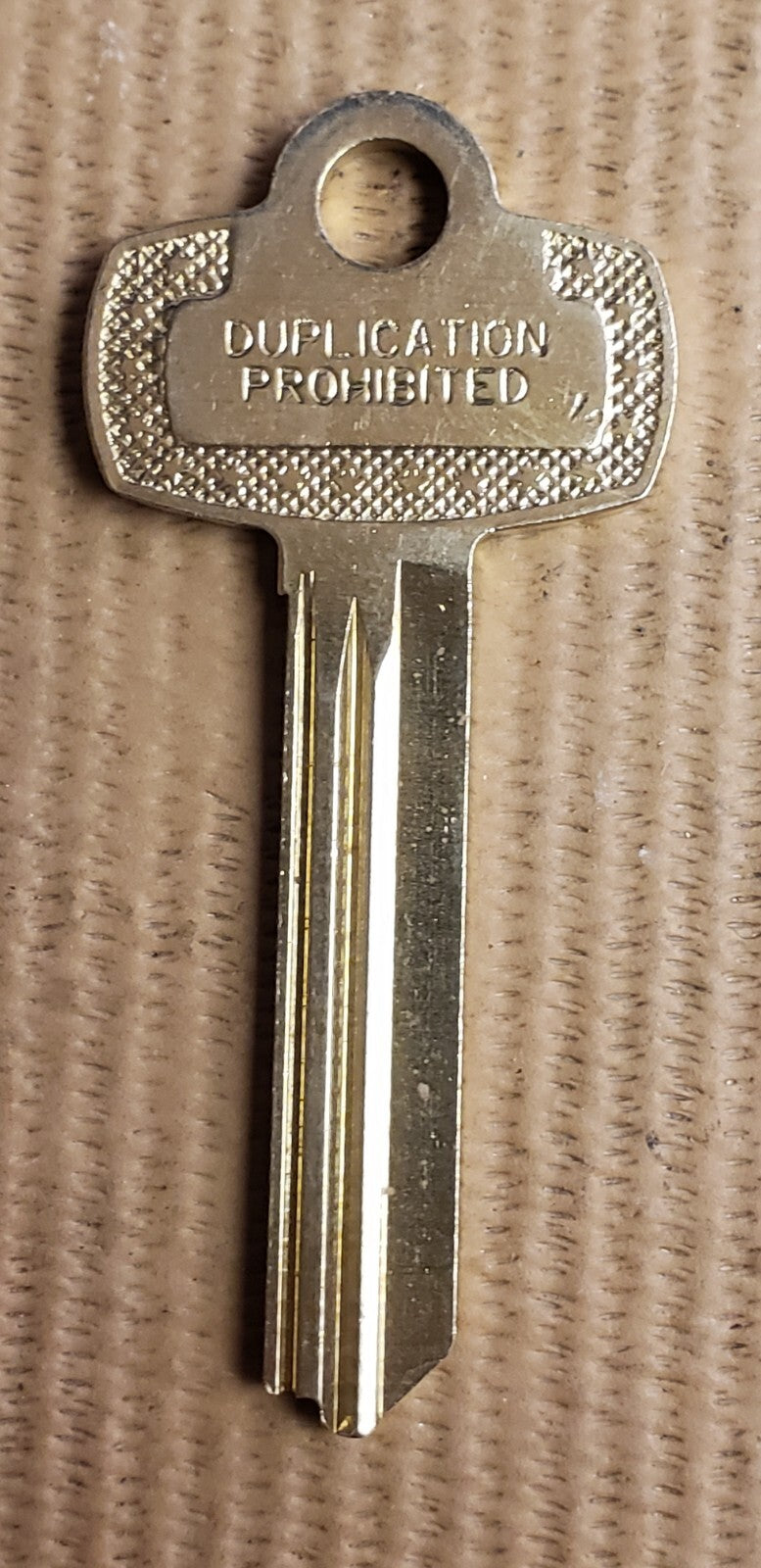 I.C. Core - " M " - Key Blank — photo 2