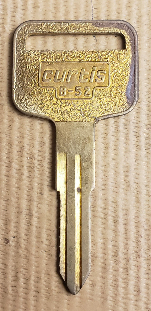 Curtis - B-52 - Brass - Key Blank - Vintage — photo 1